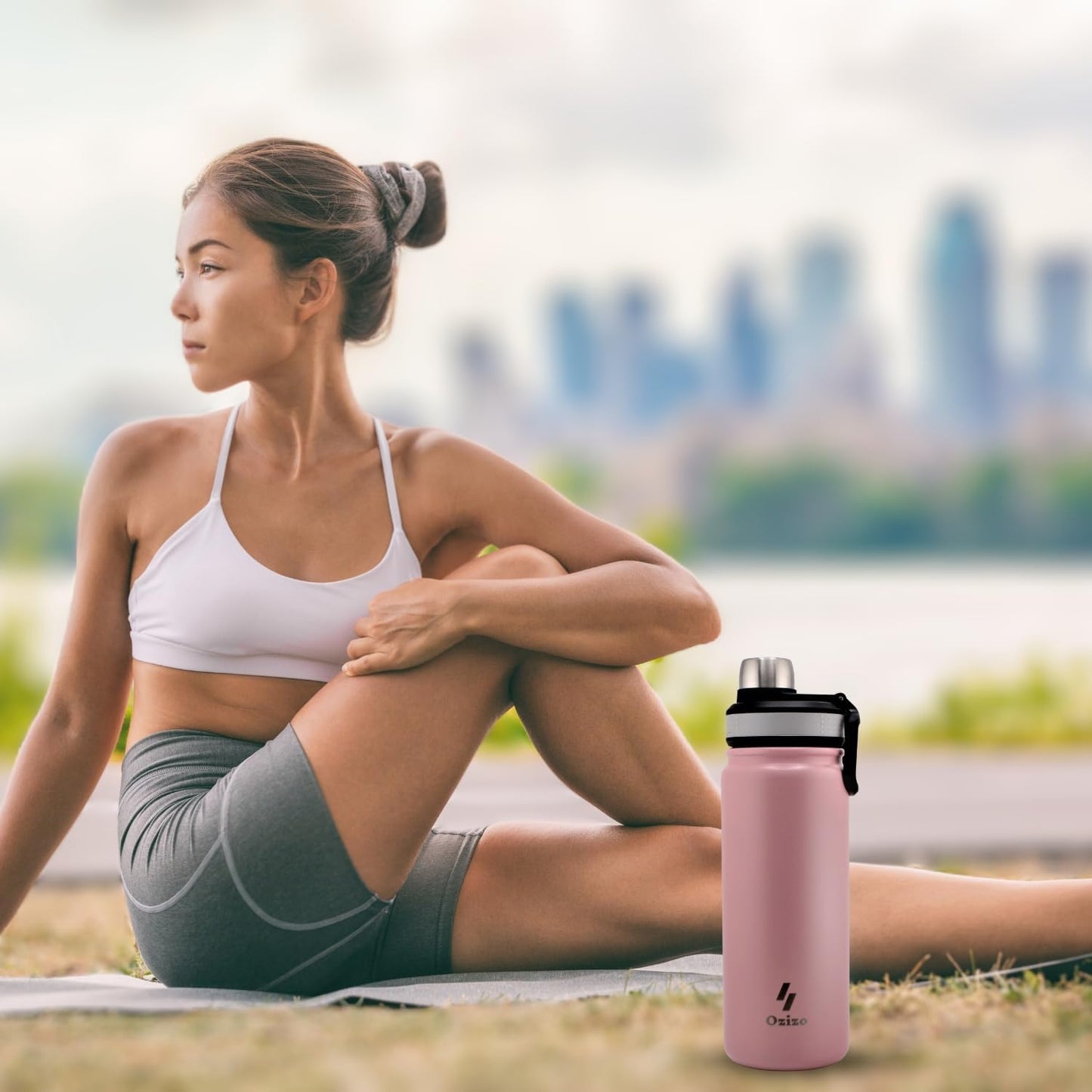 22 oz Insulated Stainless Steel Sport Water Bottle with Flip Top Cap and Spout Lid by Ozizo - BPA Free and Leakproof