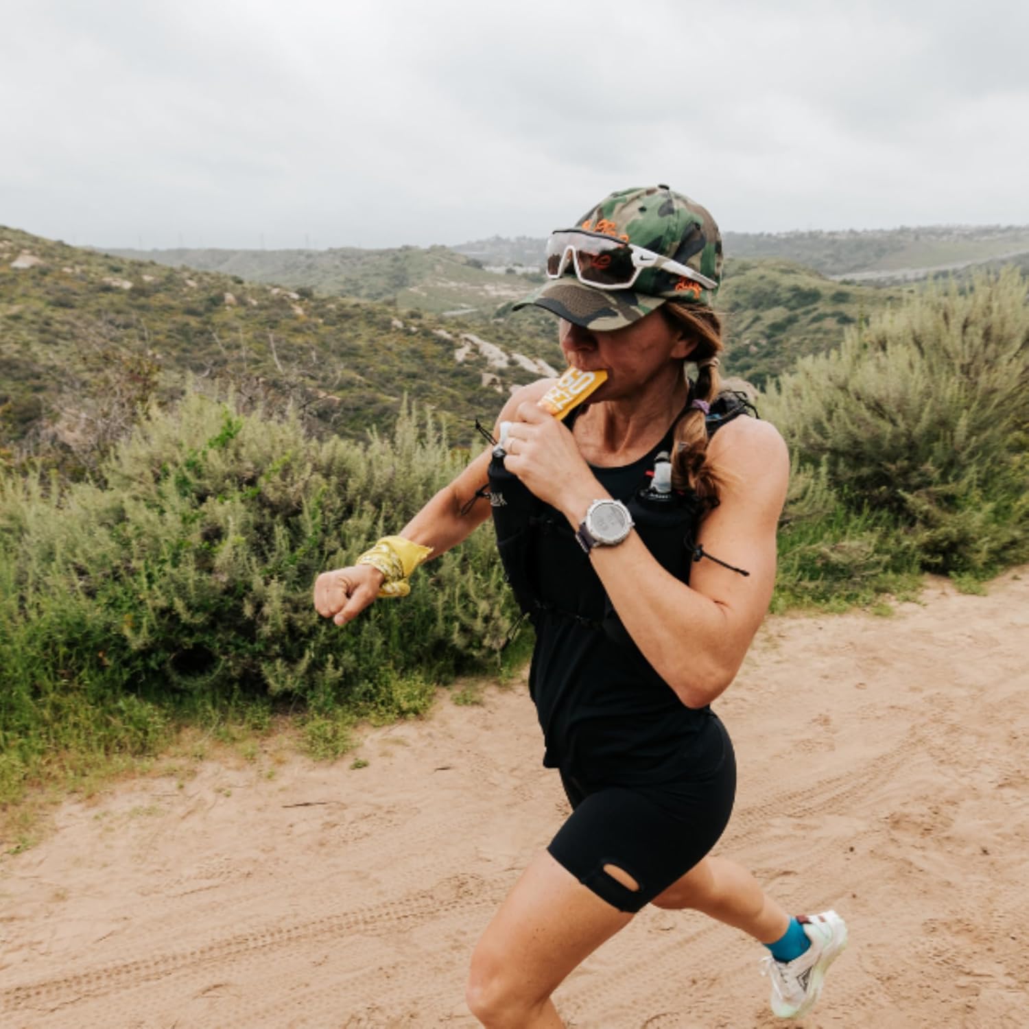 Bare Performance Nutrition BPN Go Gel Endurance Gel - 24g Carbs, 100 cals, Vegan & Gluten-Free, Mango Flavor - 10 Pack