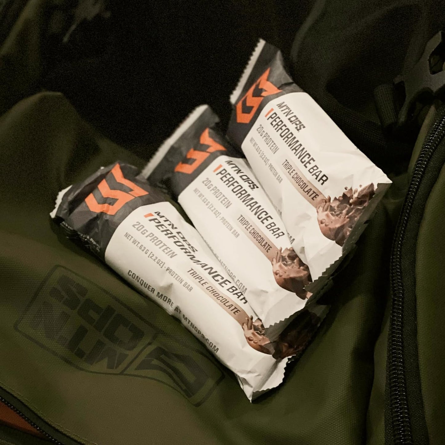 Bundle: Peanut Butter Bliss and Triple Chocolate Mudslide Performance Bars