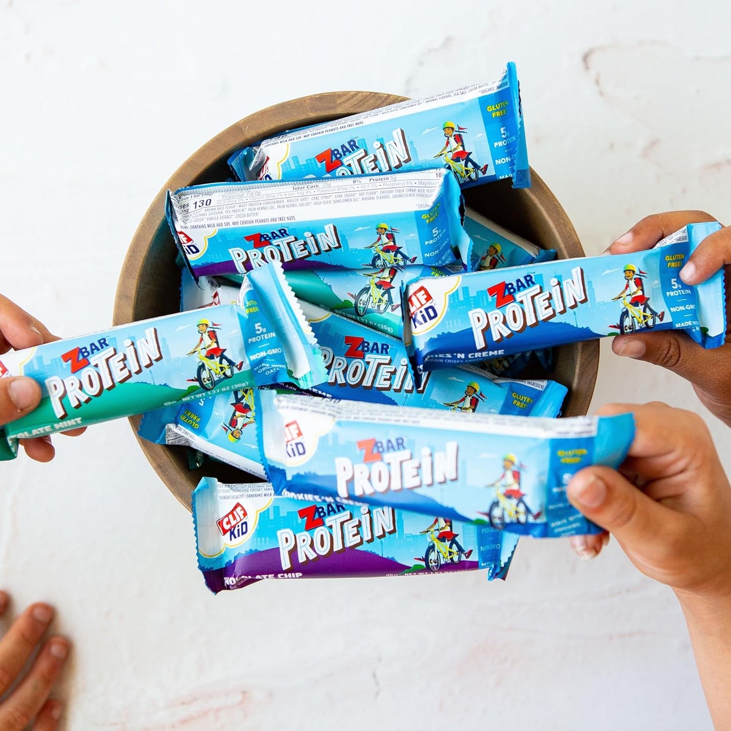 Clif Kid ZBar Protein Bars - Cookies 'n Creme Flavor - Crispy Snack Bars - Organic Oats - Non-GMO - 5g Protein - Gluten-Free (15 Pack)