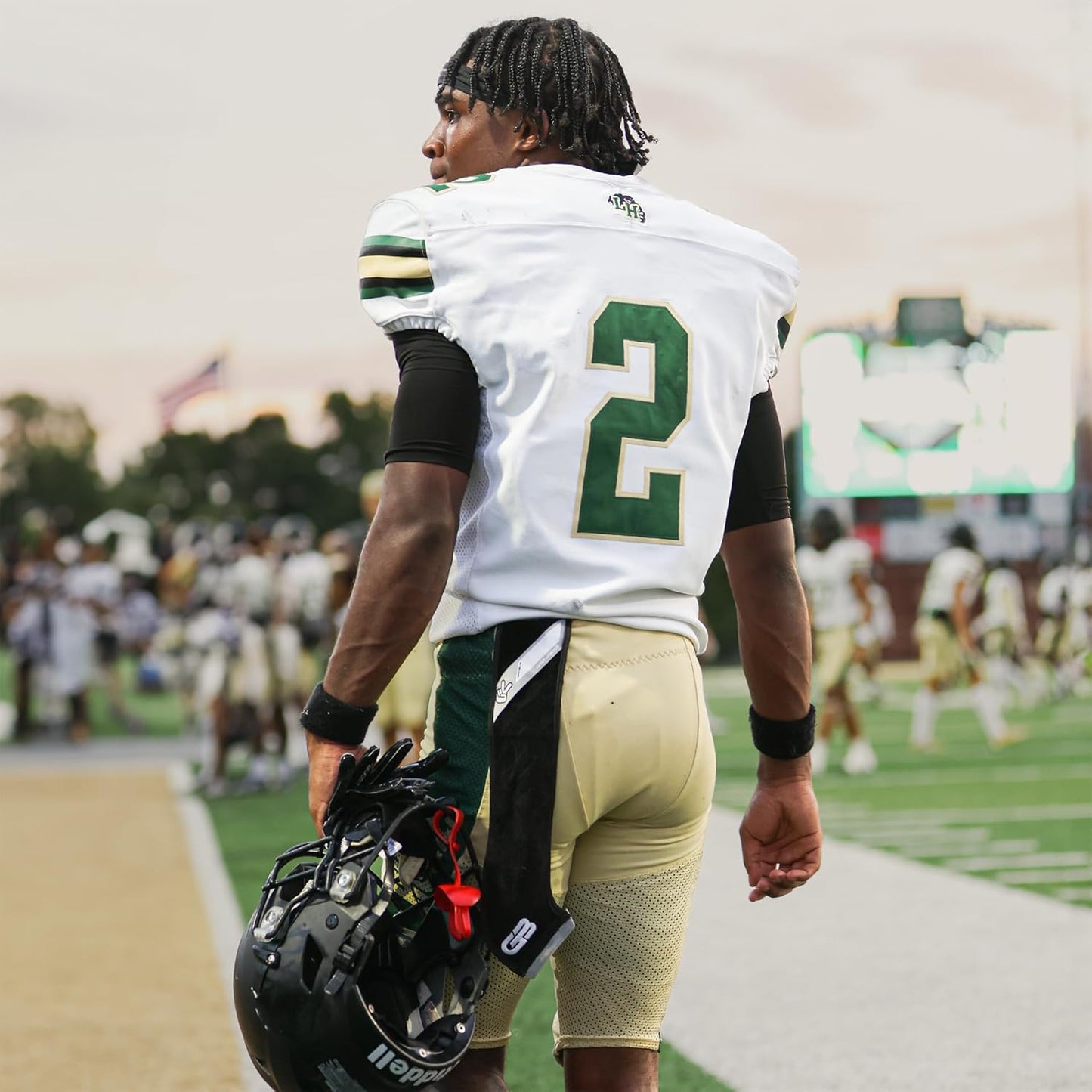 Grip Boost Streamer Football Towel 3.0 in Black - Sports Towel with Glove Cleaner for Drying Hands and Football Accessories