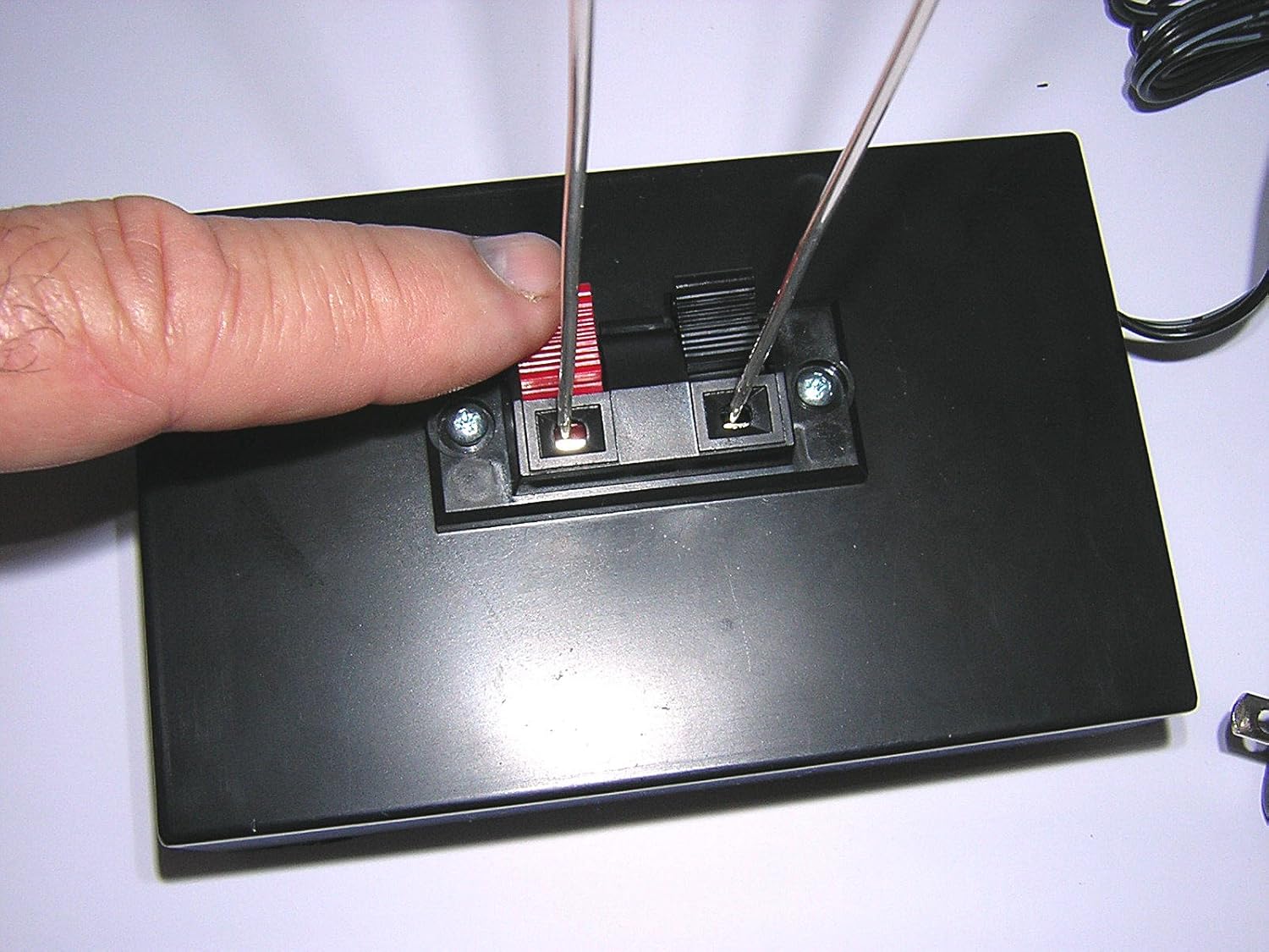 LifeForce Devices Compact EZ-2 Barebones Colloidal Silver Generator Kit with 14 Gauge Wires