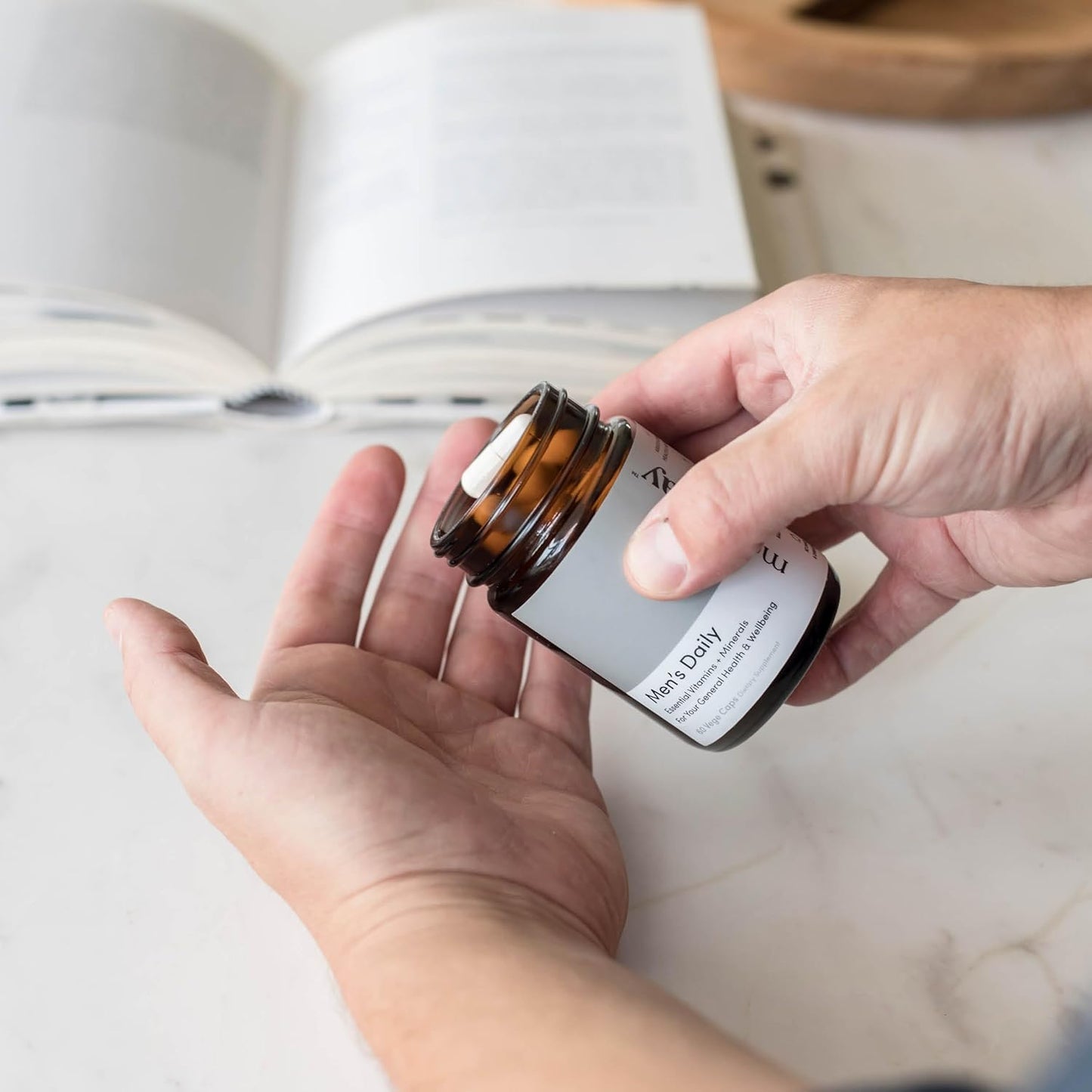 Men's Multivitamin with 27 Vitamins, Minerals, and Herbs - Vegetarian General Health Supplement - 60 Capsules