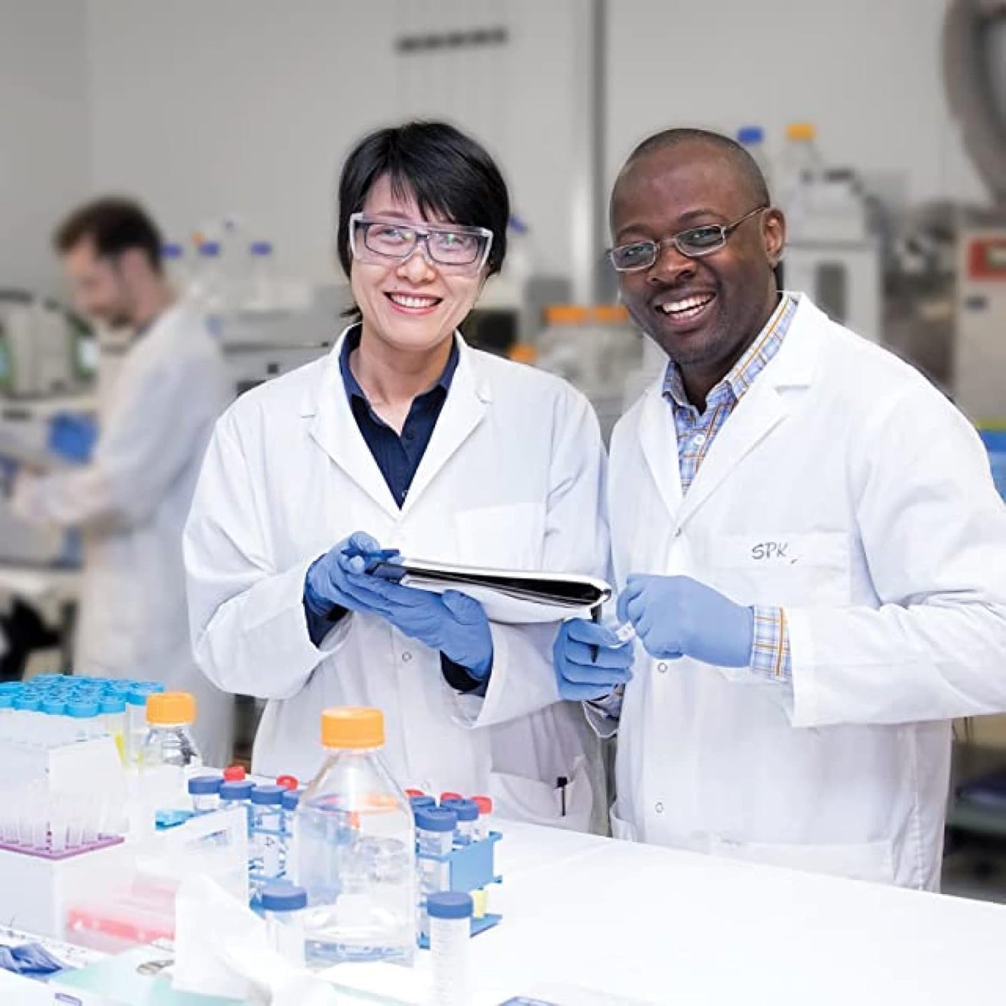 New Roots Herbal Heme Iron Supplement - 30 Capsules for Improved Iron Absorption and Overall Health