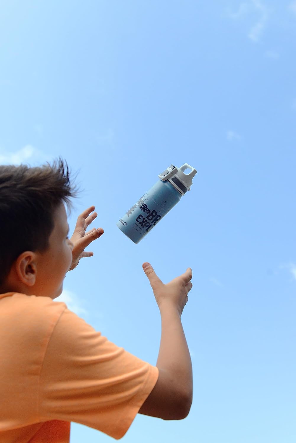 SIGG WMB ONE Brave Eagle Kids Aluminum Water Bottle - 20 oz - Leakproof, BPA-Free, Lightweight - Ideal for Carbonated Drinks - Climate Neutral Certified - Light Blue