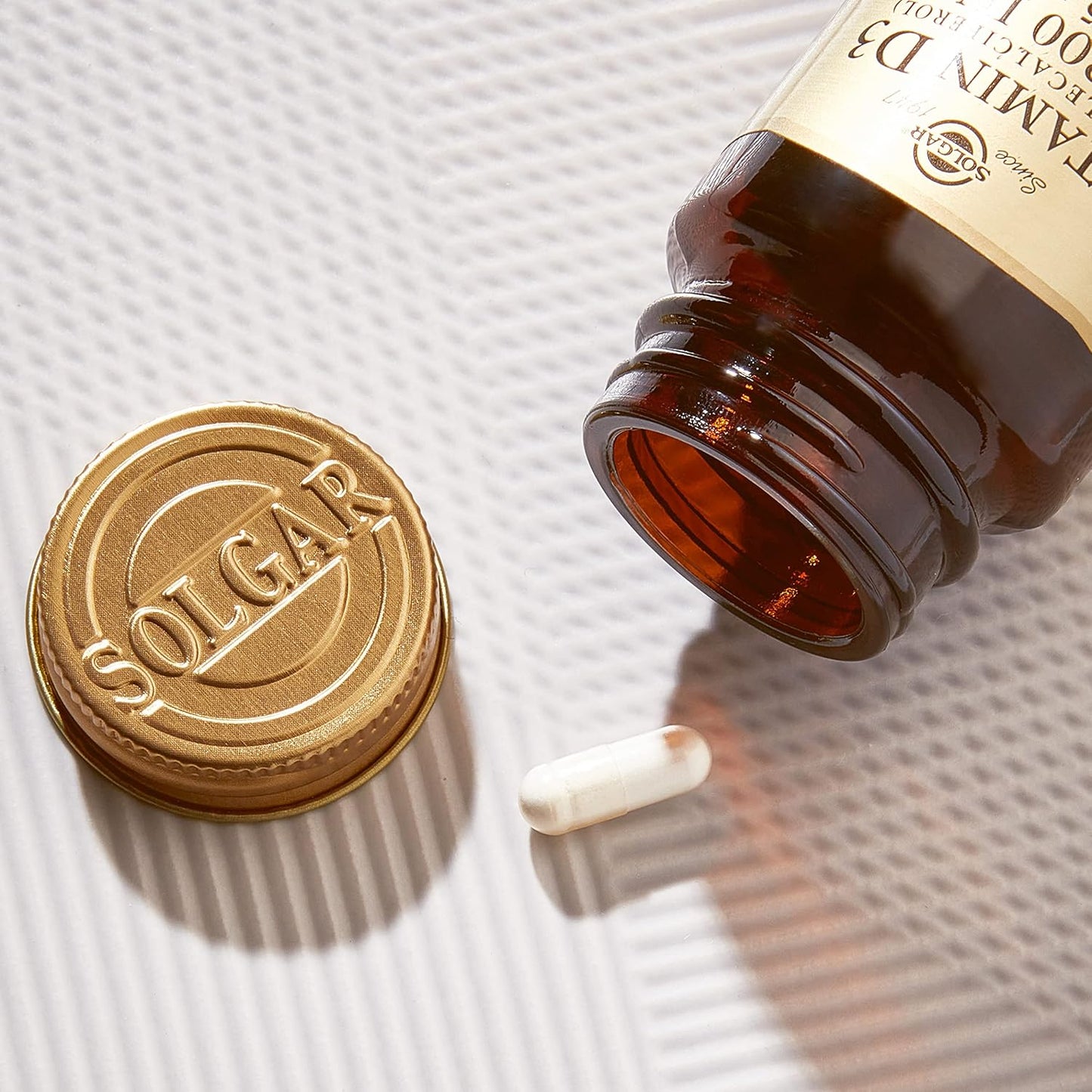 Solgar Vitamin D3 Capsules 15mcg (600IU) for Bone & Tooth Health - Immune Boost - Non-GMO, Gluten-Free, Dairy-Free - 120 Servings - BoostGo Australia