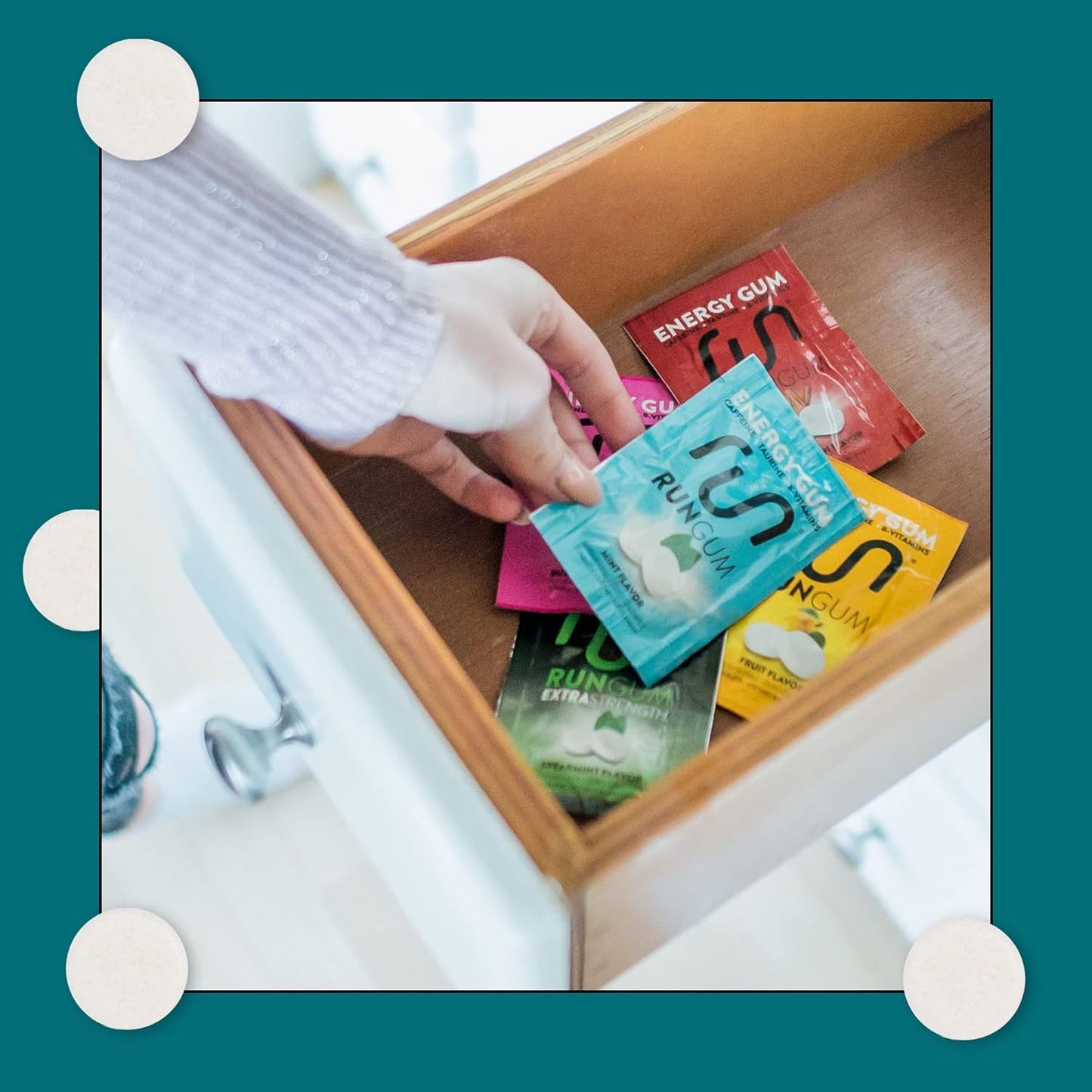 Wintergreen Chewing Gum by RUN GUM, 24 pieces per Box (Pack of 12) - BoostGo Australia