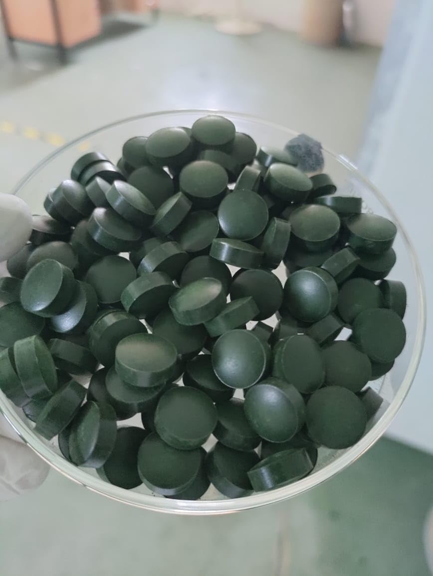 100% Pure Raw Organic Spirulina Tablets - Vegan Protein Source from India - NaturalZing Awaken, Nourish, Empower Your Life