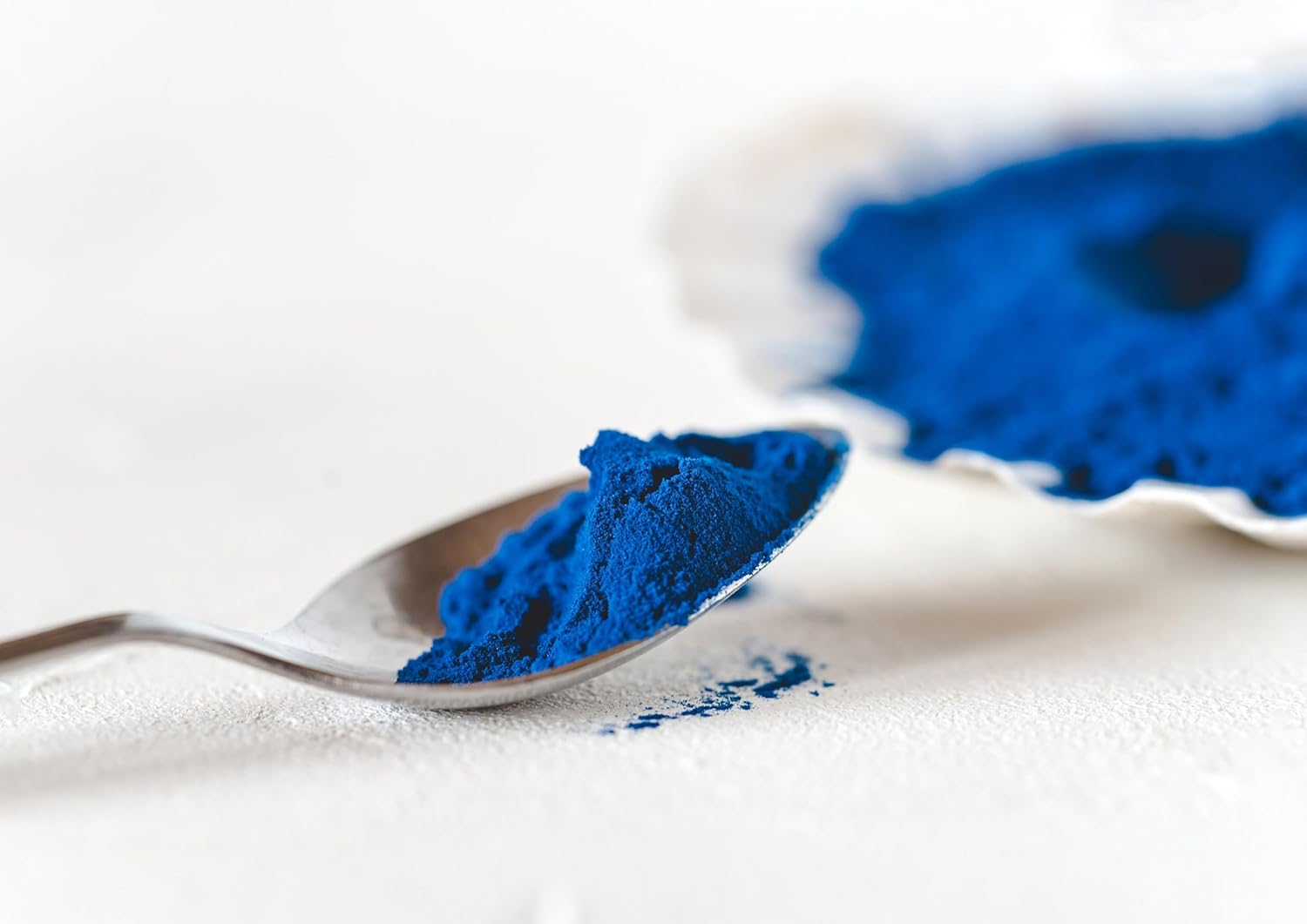 1.5 lb Raw Blue-Green Algae Extract Powder - Organic, Vegan, Non-Irradiated, Rich in Phycocyanin - Perfect for Smoothies, Juices, Shakes, Drinks, and Coloring