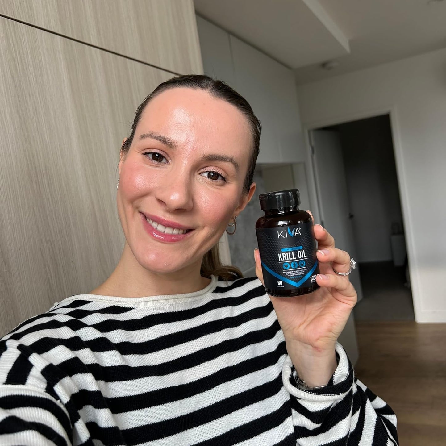 Antarctic Krill Oil Softgels - 1000mg Omega-3 Fatty Acids, EPA, DHA, Astaxanthin - Sustainably Wild-Caught - No Fishy Aftertaste - 60 Softgels