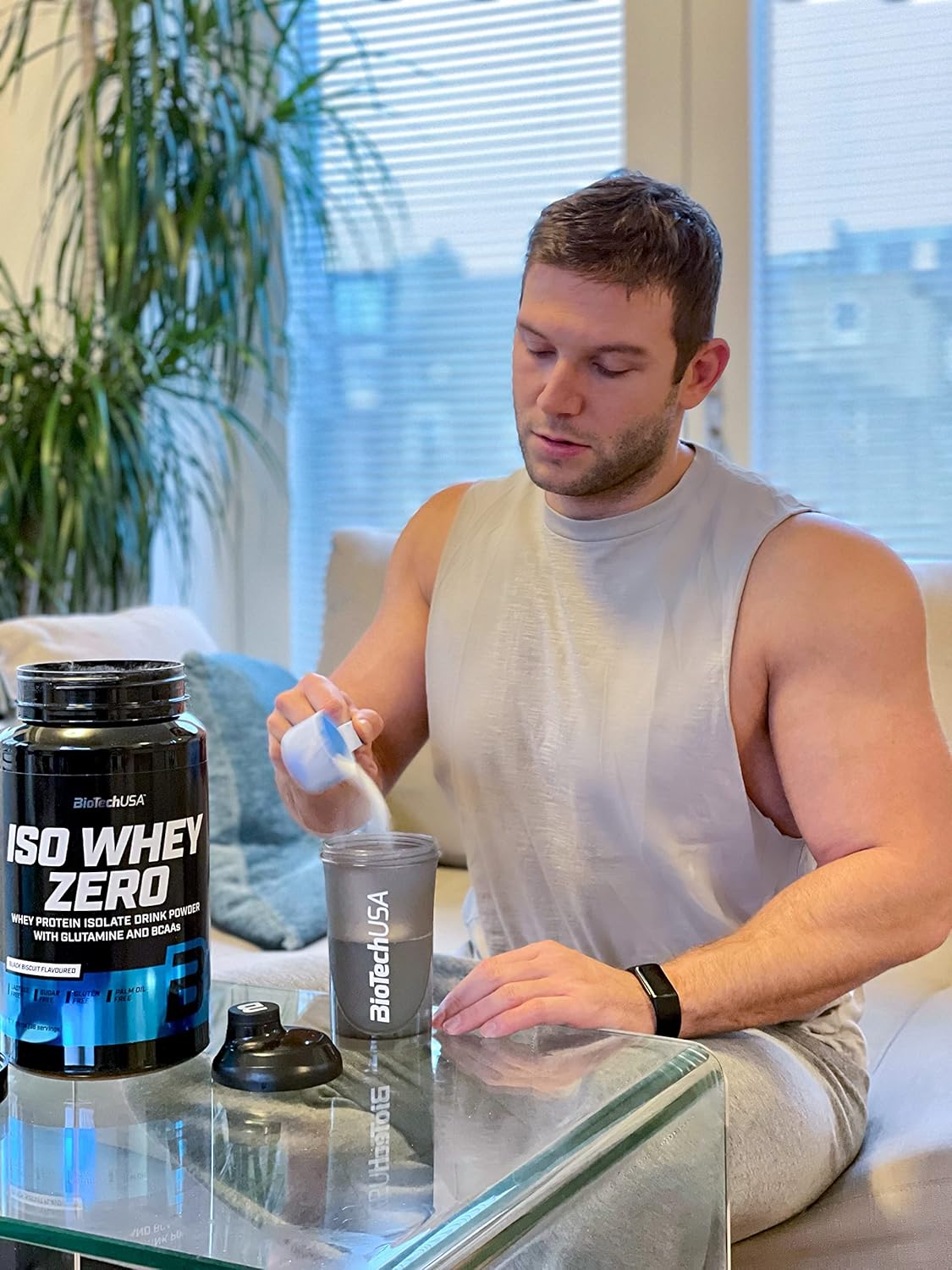 BiotechUSA IsoWhey Zero Hazelnut Flavor 908G - Lactose-Free Formula