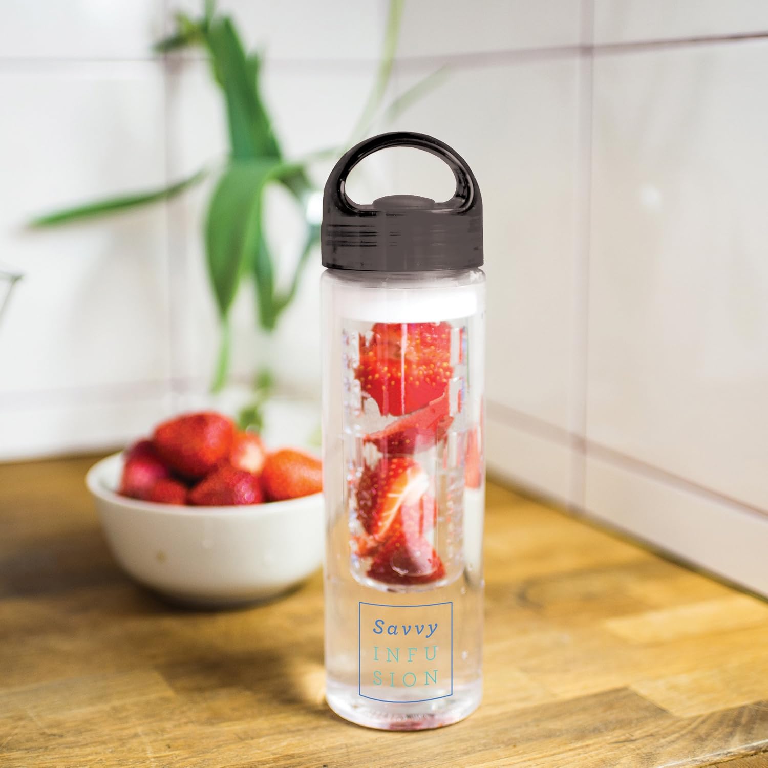 BPA-Free Insulated Fruit Infuser Water Bottle for Women - Reusable Gym Accessory for Sports and Outdoors