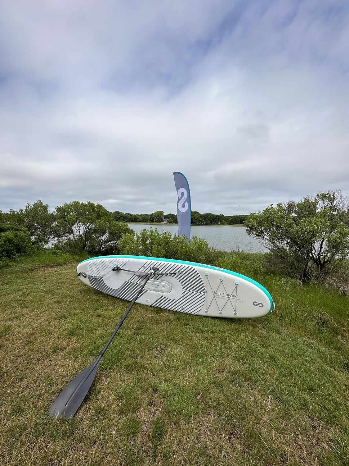 Electric SUP with Carbon Paddle - Lightweight and Stable - Up to 6 Hours Battery Life - 140 kg Load Capacity - Sipaboards 2.0 Jet Engine