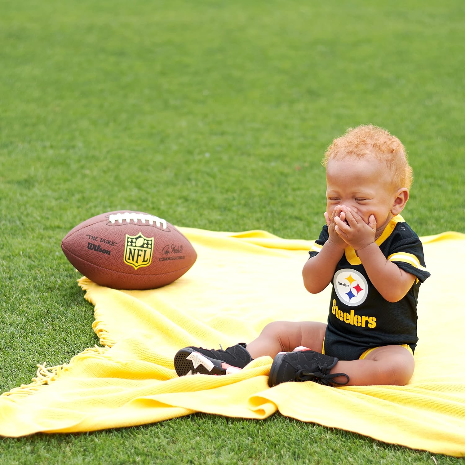 Gerber NFL Unisex Baby Team Jersey Bodysuit for NFL Fans