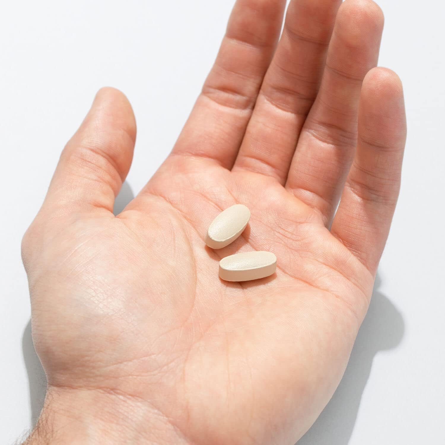 GNC Women's Multivitamin 50 Plus for Bone, Eye, Memory, Brain, and Skin Health - Vitamin D, Calcium, B12 - Boosts Energy - 60 Caplets