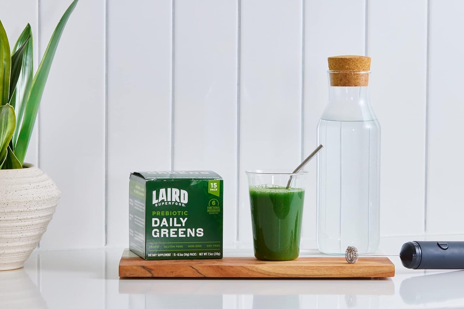 Laird Superfood Prebiotic Greens Powder Sachets - 15 Pack Single Serve - Essential Nutrients, Fiber, Adaptogens - Gut Health Support - Non-GMO, Vegan