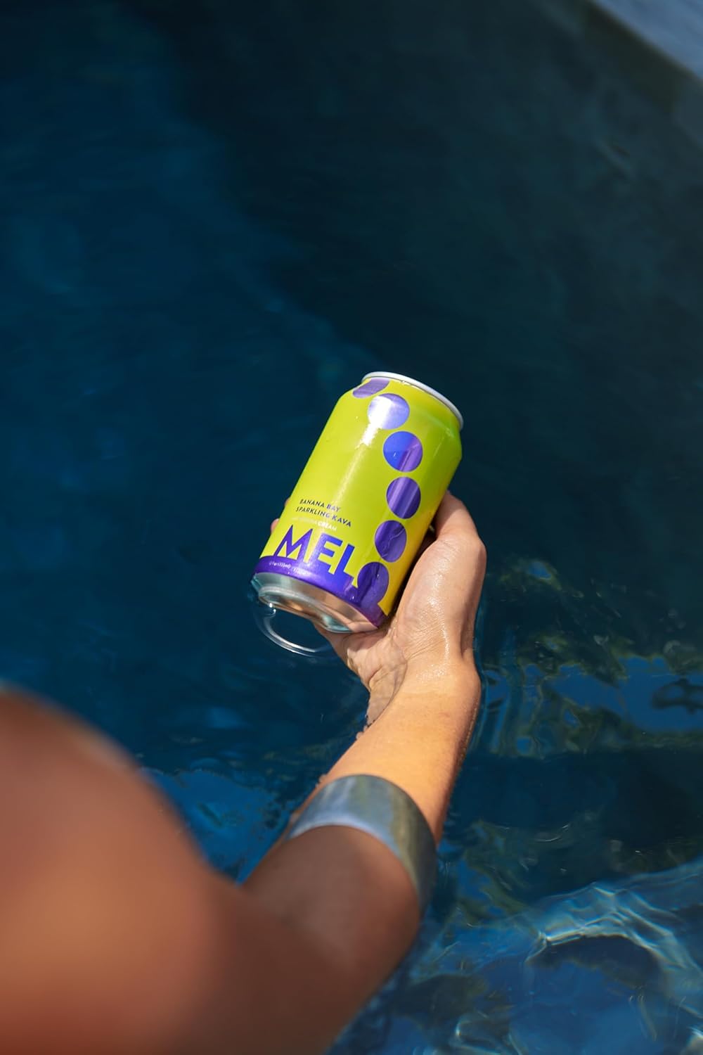 Melo Sparkling Kava Drink, Banana Cream Flavor, Sugar-Free Non-Alcoholic Beverage - Zero Calories, Gluten-Free, Vegan, 100% Natural Mocktail with 100mg Kava Root - 6 Pack of 12 oz Cans