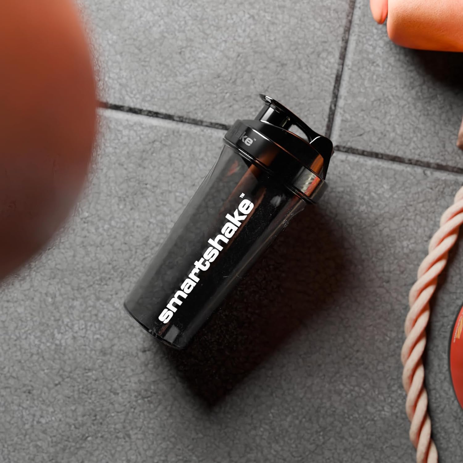 Smartshake Lite 4-Pack Protein Shaker Bottles - 600ml | 20oz - Leakproof Screw-on Lid - BPA Free - Mist Gray, Army Green, Black, Navy Blue