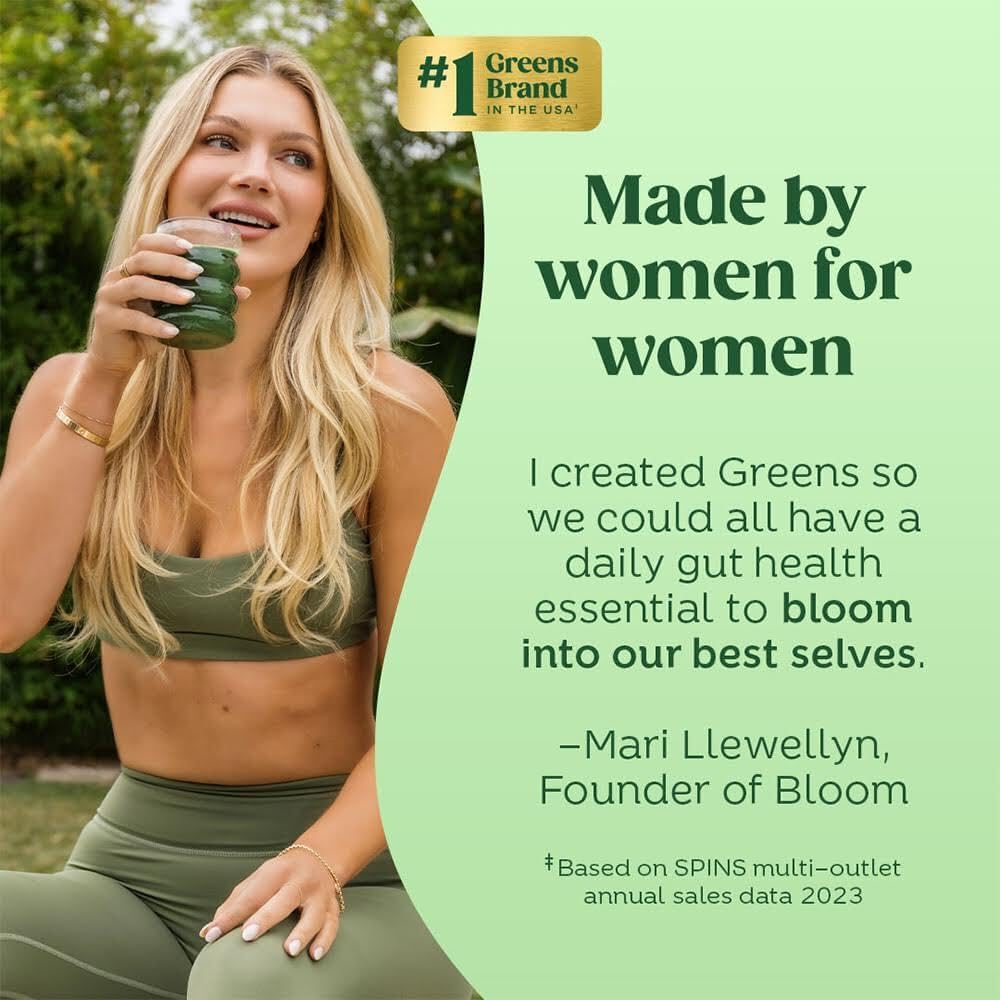 Superfood Greens Powder with Probiotics, Prebiotics, and Enzymes for Women's Gut Health and Bloating Relief - Chlorella, Beet Root, Pineapple Juice Mix - 25 Servings