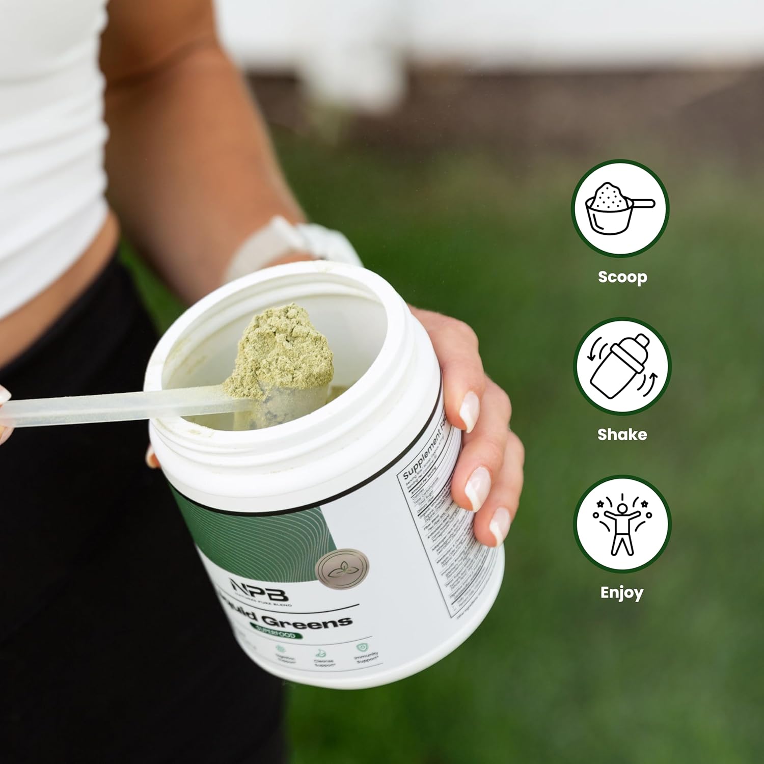 Superfood Greens with Probiotics, Mushroom Blend, and Adaptogens - Detox & Digestion Support - Green Tea Matcha Flavor - 30 Servings