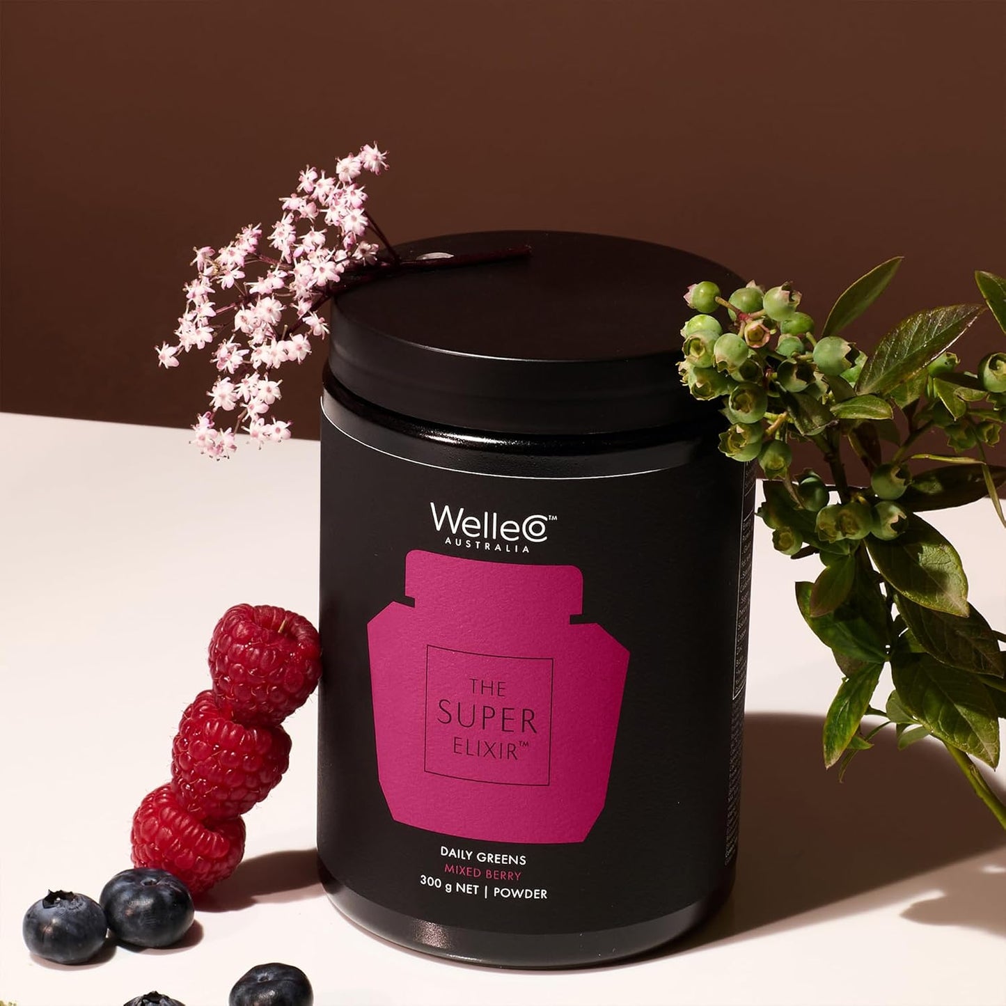 WelleCo Mixed Berry Super Elixir Daily Greens Powder: Probiotic Vegan Drink for Gut Health, Energy, Immunity, Skin, Hair, Nails