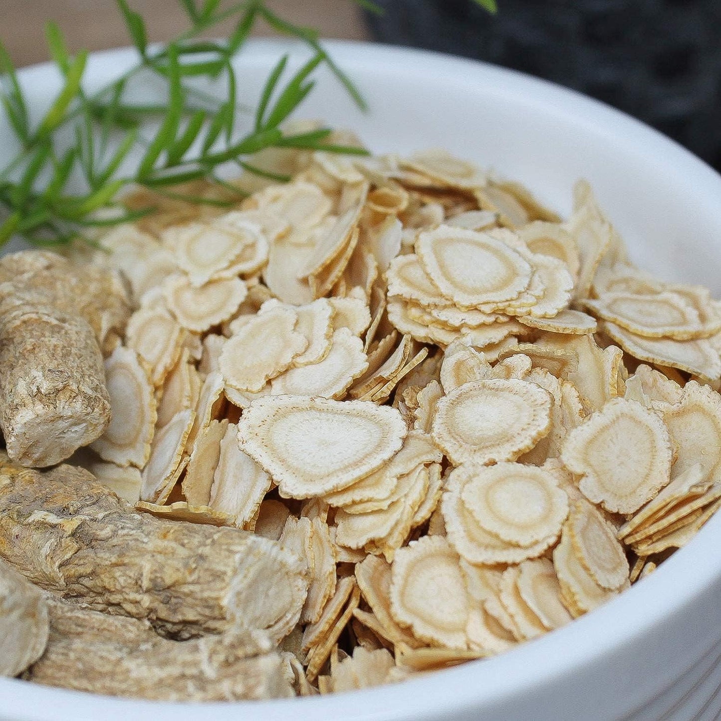 Wisconsin Grown American Ginseng Slices - Small Round, 4oz Box - Ideal for Ginseng Tea & Health Benefits