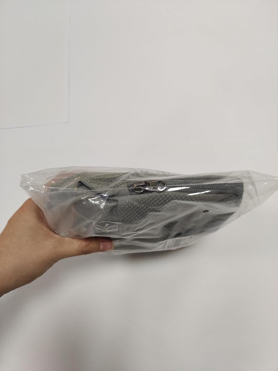 ZOMAKE 30L Packable Backpack - Lightweight Water Resistant Folding Daypack for Travel - Silver Grey