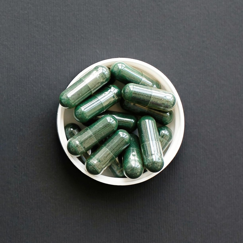 200-pure-undiluted-spirulina-capsules-by-earthborn-elements-no-additives-05-200-pure-undiluted-spirulina-capsules-by-earthborn-5.jpg